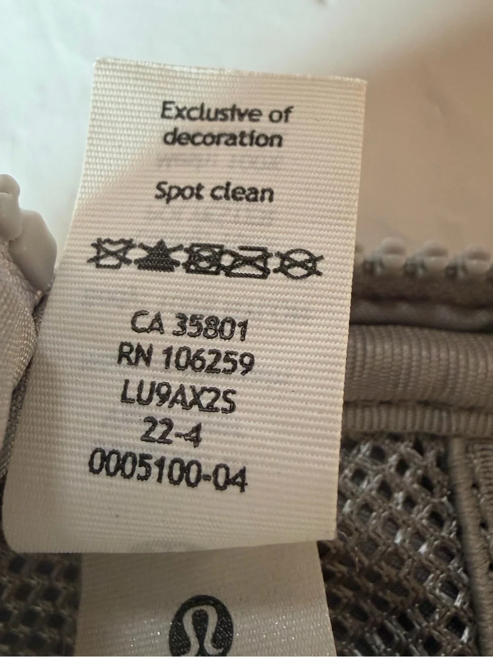 Lululemon-  Everywhere Belt Bag - 1L Grey Sage LU9AX2S